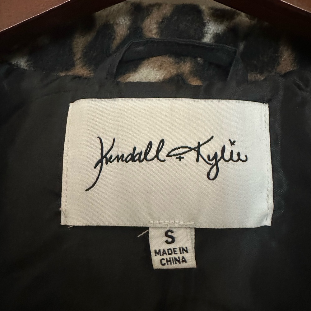 Kendall & Kylie Leopard Print Blazer women size small - Picture 13 of 14